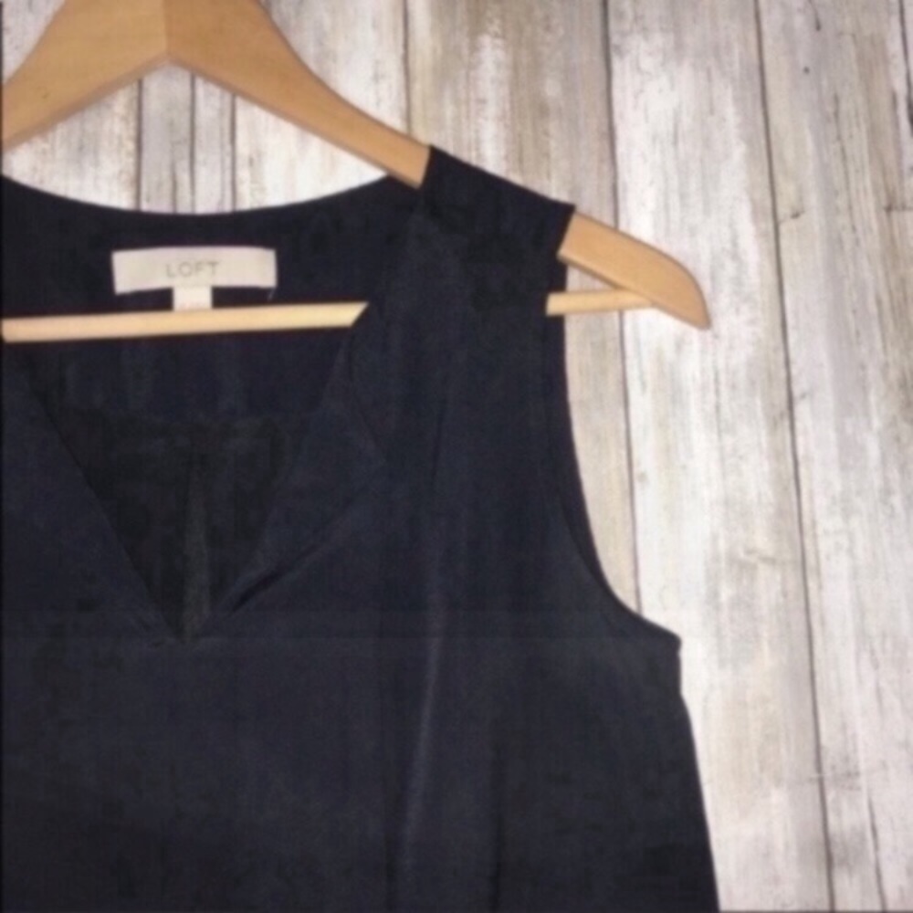 LOFT Black Ruffle Neck Sleeveless Blouse XS Minimalist Top - Picture 2 of 4